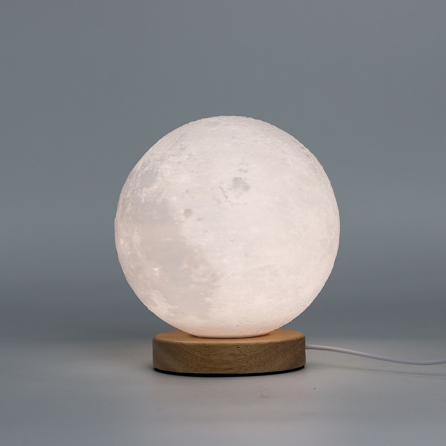 Lámpara de Mesa Luna – Luz LED Regulable USB con Base de Madera