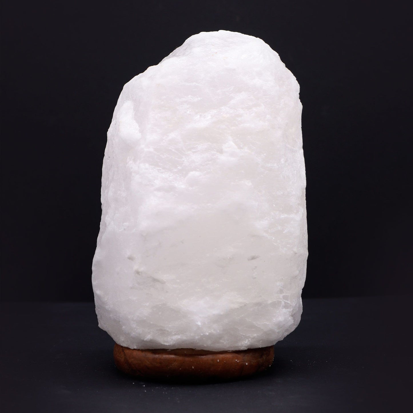 Lámpara de Sal del Himalaya con Base de Madera – 3 a 5 kg