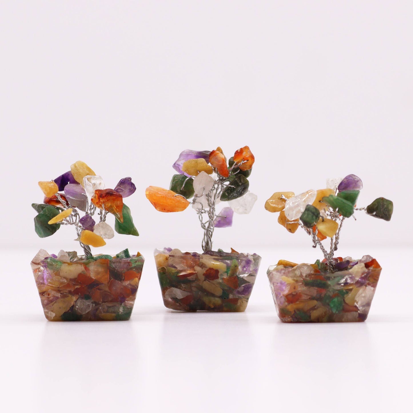 Mini árbol de piedras mixtas