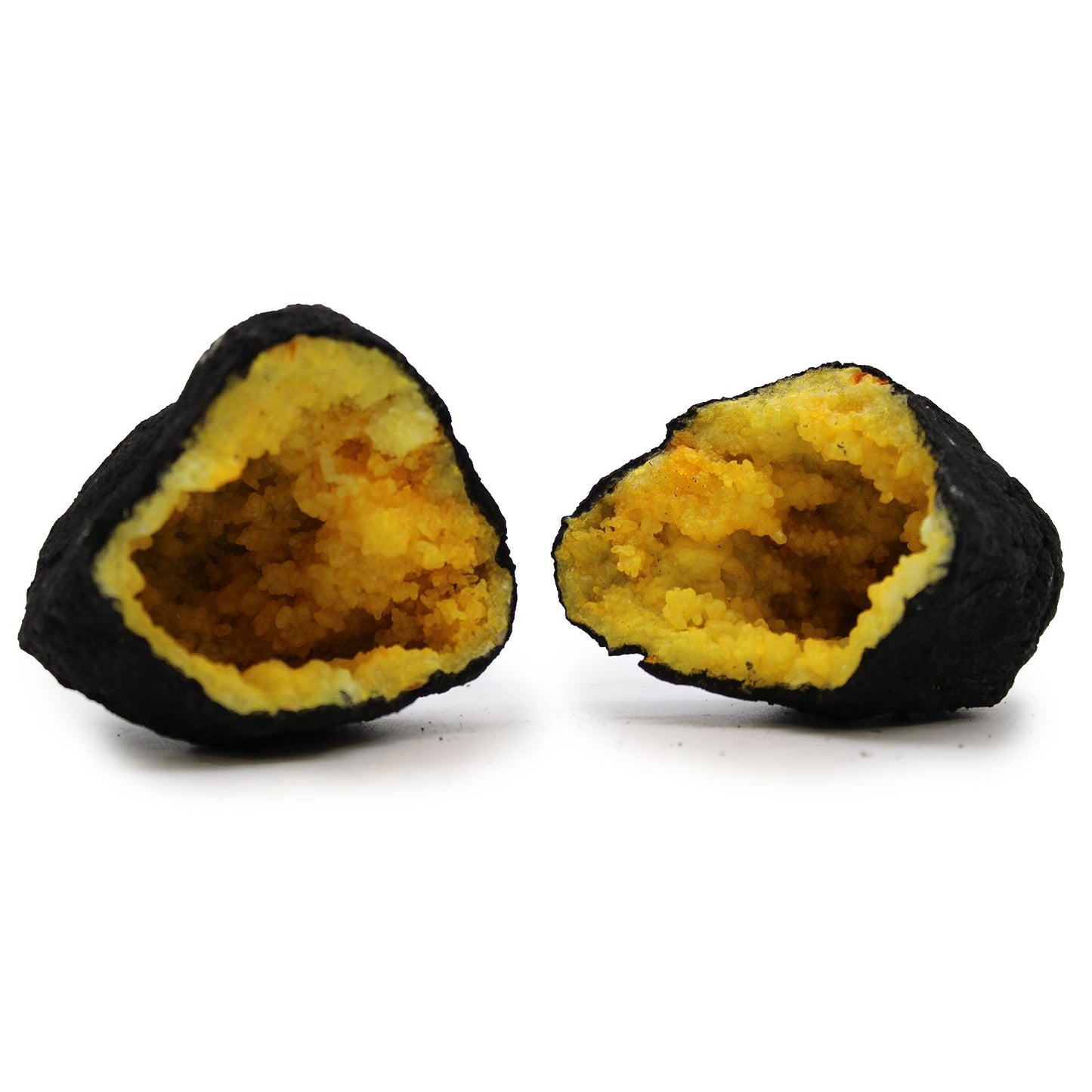Geodas de calcita coloreada – Piedra Negra con amarillo natural