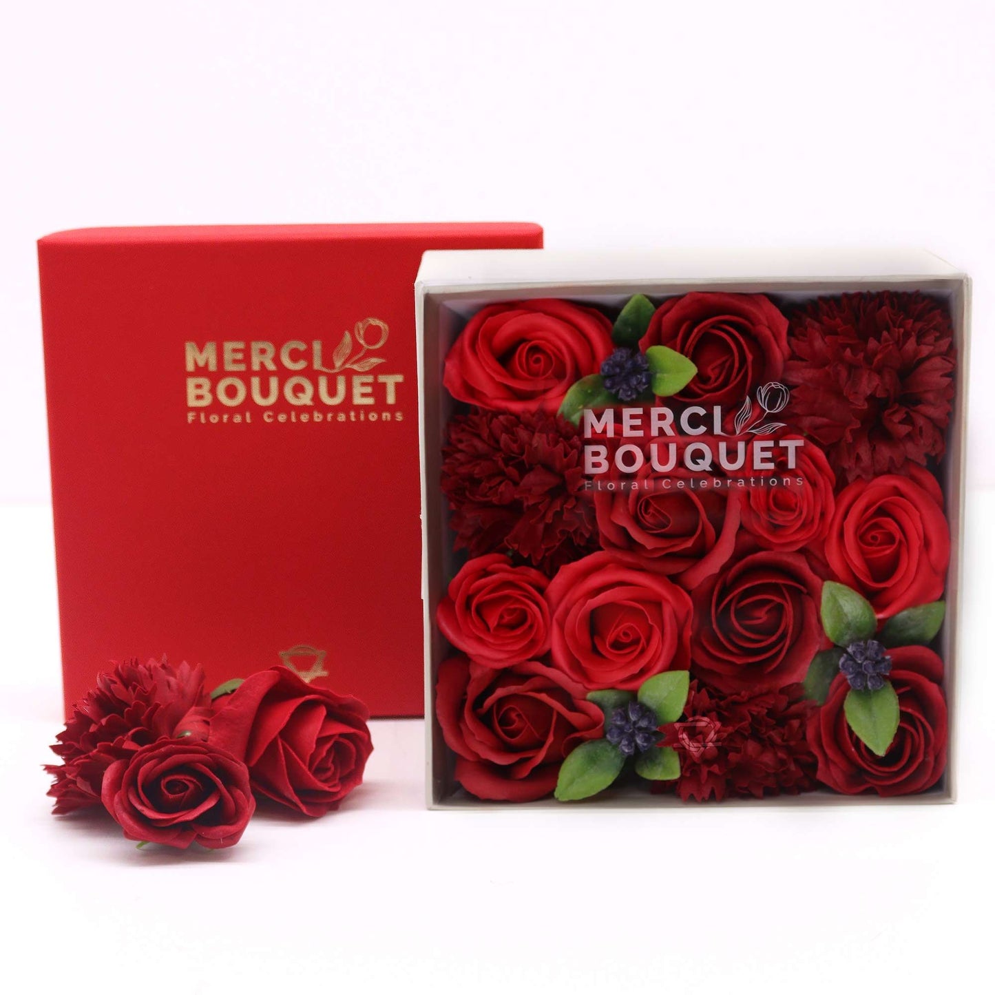 Caja Cuadrada – Rosas Rojas Clásicas de Jabón