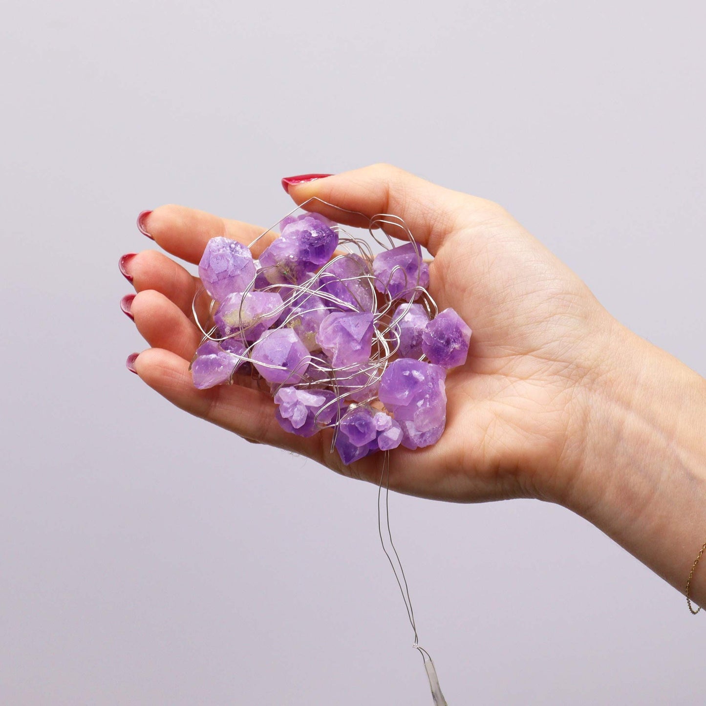 Luces Encantadas con Piedras de Amatista – Decoración con Energía y Color