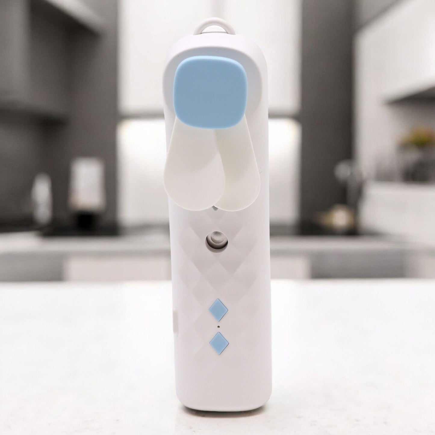 Ventilador y Pulverizador Facial Portátil USB – Refresca e Hidrata al Insta