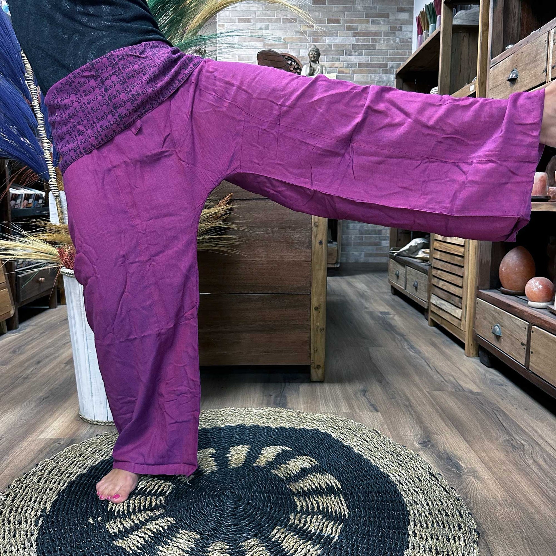 Pantalones Thai Mandala Morado – Yoga, Meditación y Estilo Bohemio